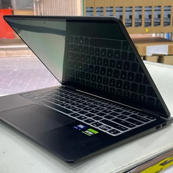 HP OMEN Transcend 14