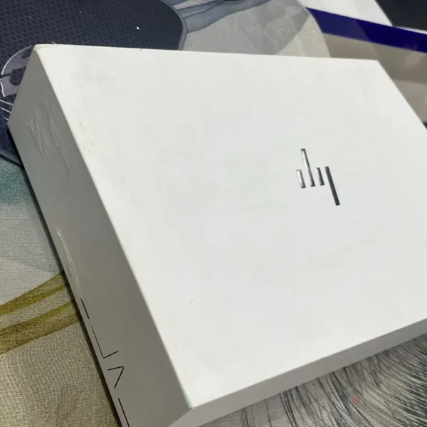 HP Spectre 2-in-1 Laptop (16-aa0013dx)